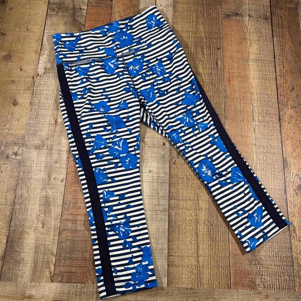 Kate Spade Floral Stripe Workout Capri Leggings Blue Navy Medium Cropped Gym